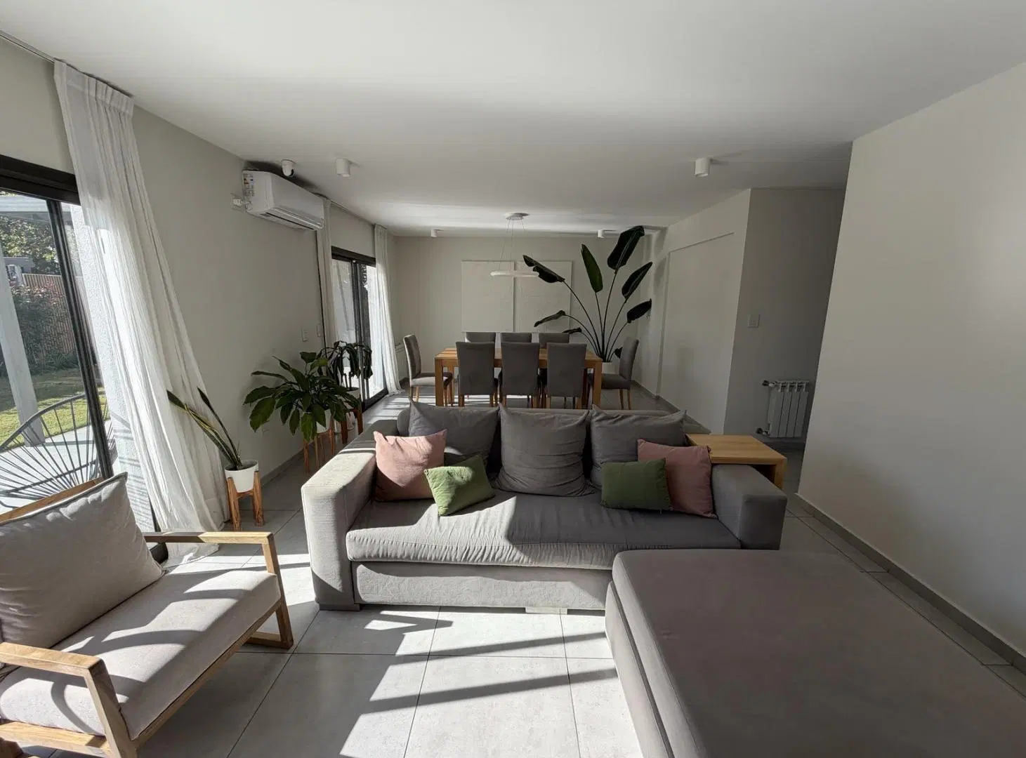 VENTA – Duplex de 3 dormitorios con detalles de categoría | Las Piedras Valle Escondido 2