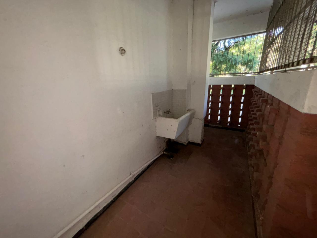 Foto de ALQUILER – Departamento de 1 dormitorio con cocina separada en complejo, imagen 3