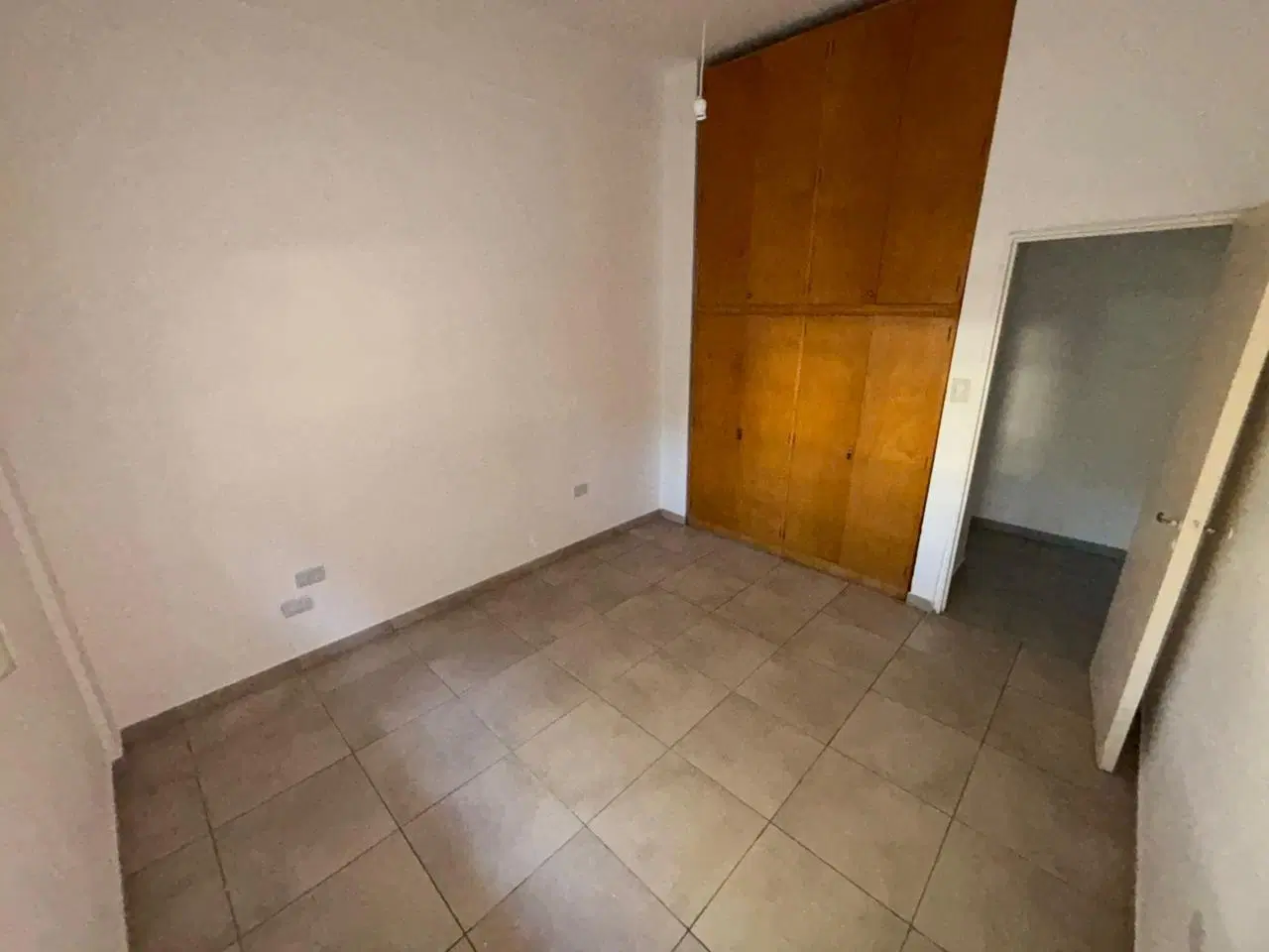 ALQUILER – Departamento de 1 dormitorio con cocina separada en complejo cerrado 5