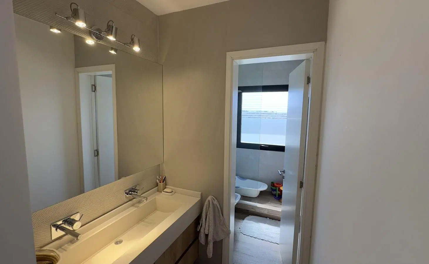 VENTA – Casa de categoría de 3 dormitorios en La Cuesta, La Calera 3