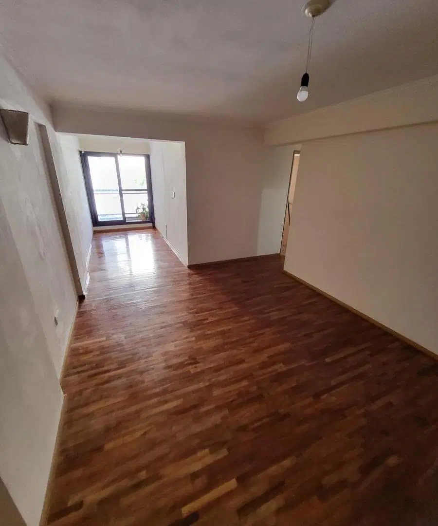 ALQUILER – Departamento luminoso de 1 dormitorio y medio con balcón en Nueva Córdoba 5
