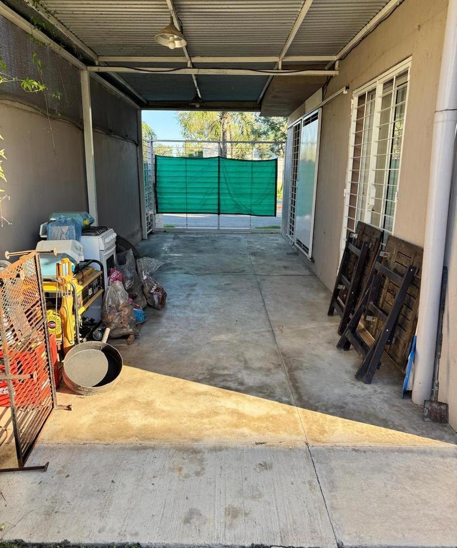 Foto de ALQUILER – Dúplex de 3 dormitorios con pileta y cochera para 2 autos en Barrio El Oasis, imagen 3