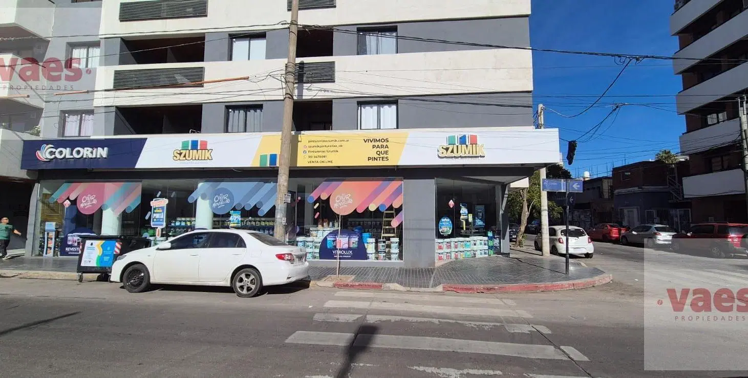 Local en alquiler sobre Av. Colón al 2800 2