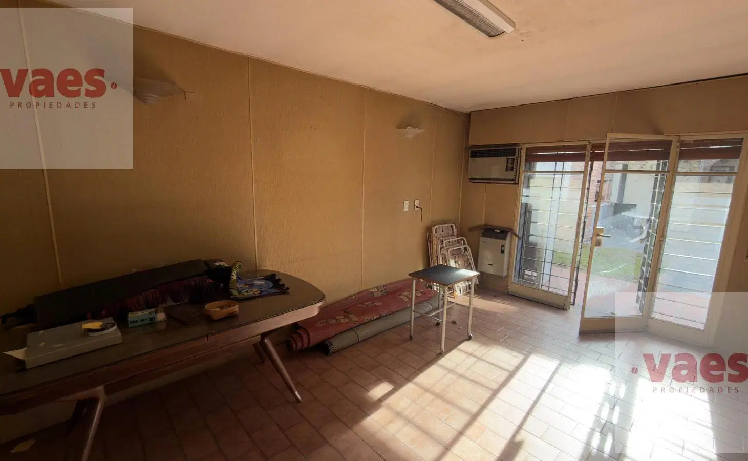 Casa de 4 dormitorios en venta - A RECICLAR 2