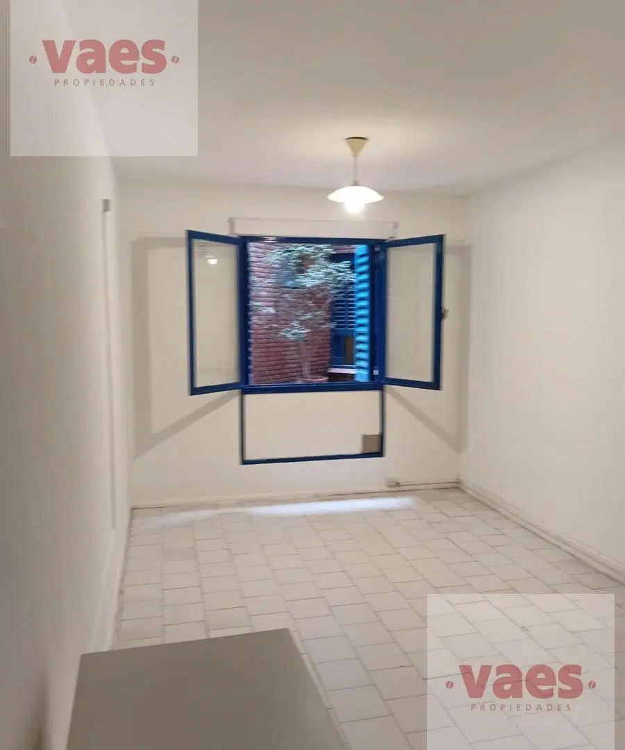 ALQUILER – Monoambiente luminoso con Seguridad 24HS, cocina integrada en Barrio Alberdi 1