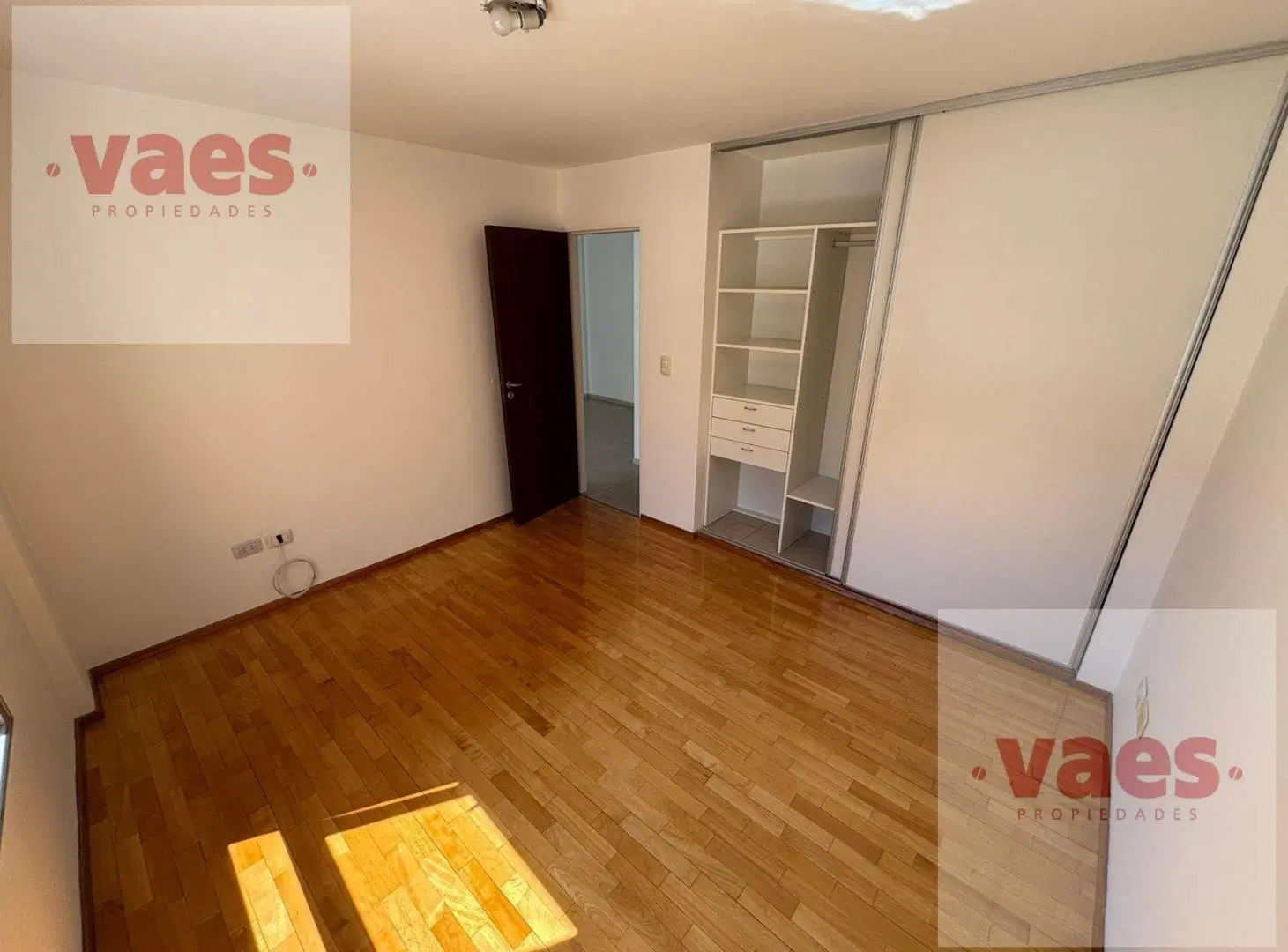 ALQUILER – Departamento de 1 dormitorio con balcón en pleno Centro, a metros de La Cañada 2