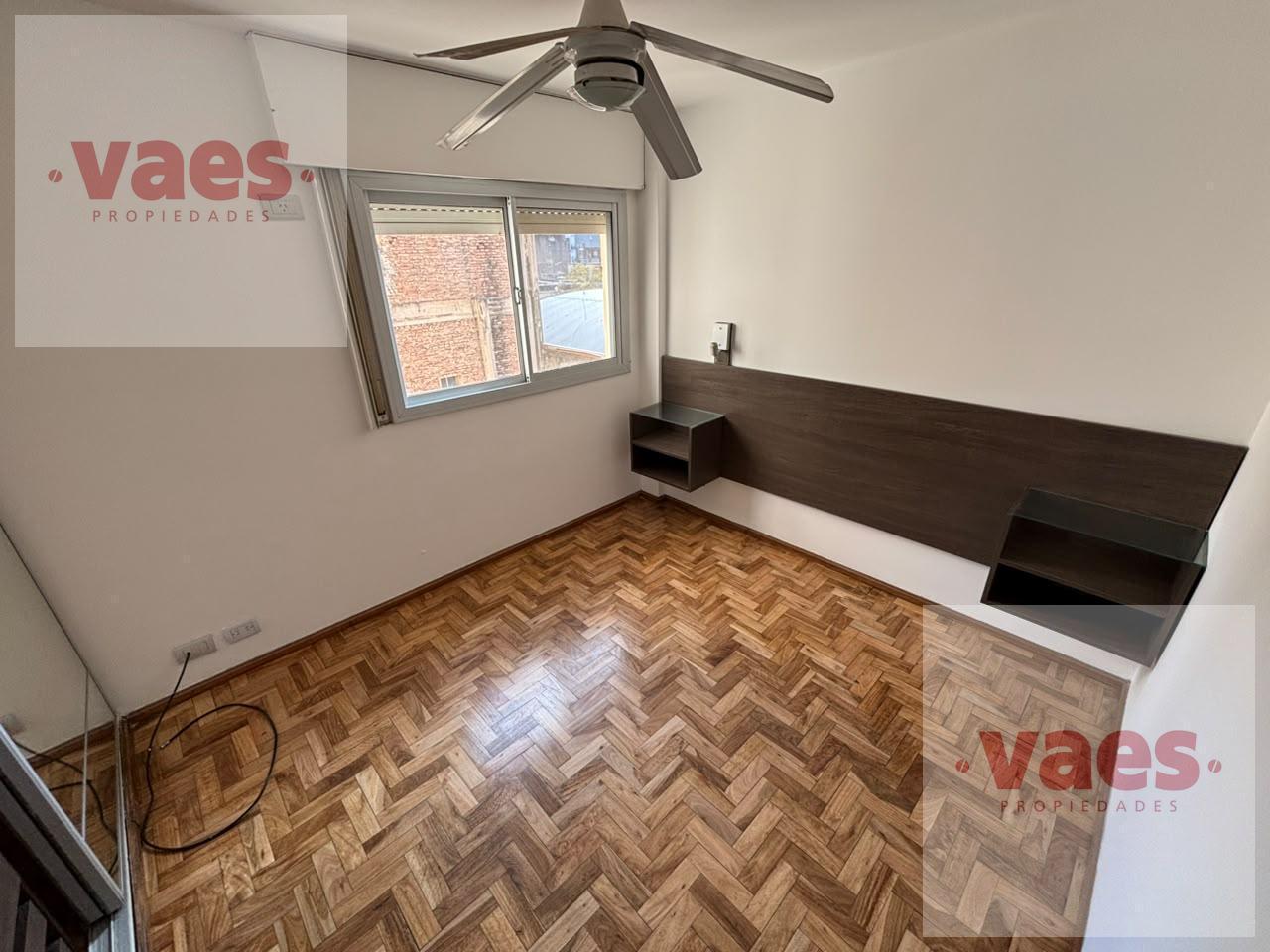 Foto de ALQUILER – Departamento de 2 dormitorios en el Centro, excelente, imagen 2