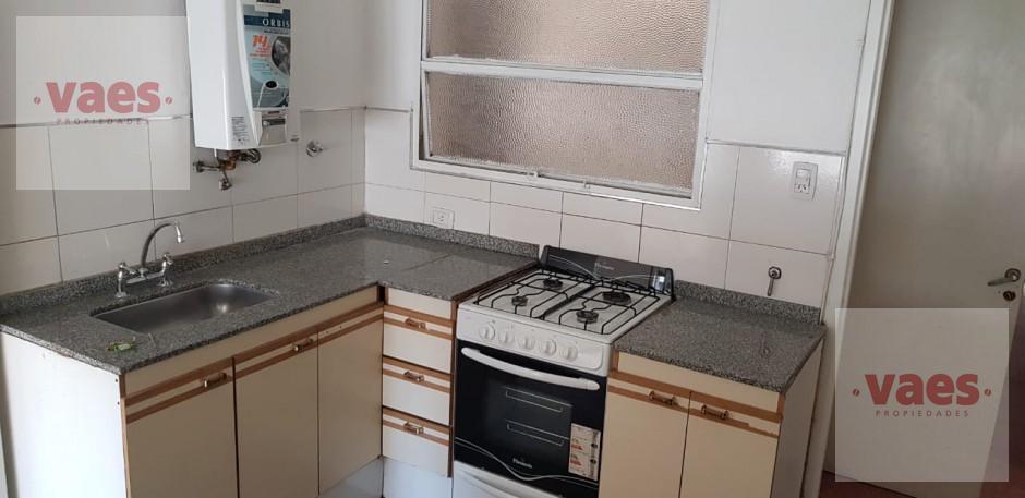 Foto de ALQUILER – Piso completo de 3 dormitorios con balcón en Nueva Córdoba, imagen 1