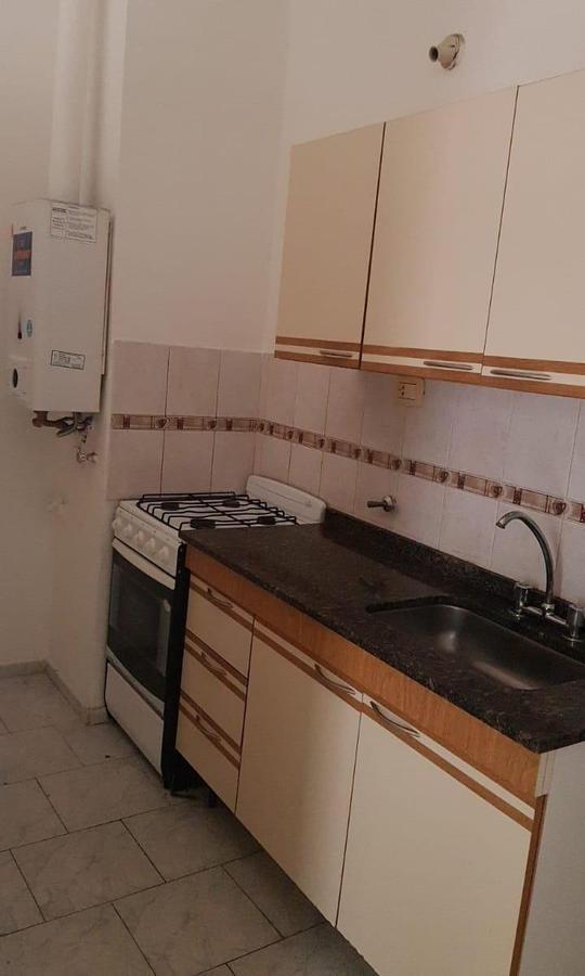 Foto de ALQUILER – Departamento de 1 dormitorio en el Centro, sobre Av, imagen 5
