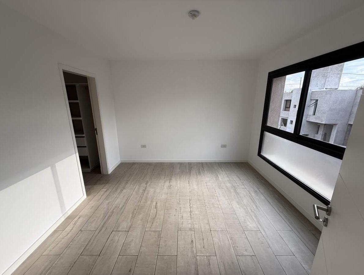 Foto de ALQUILER – Dúplex de 3 dormitorios en Housing Casa Norte – Argüello, imagen 5
