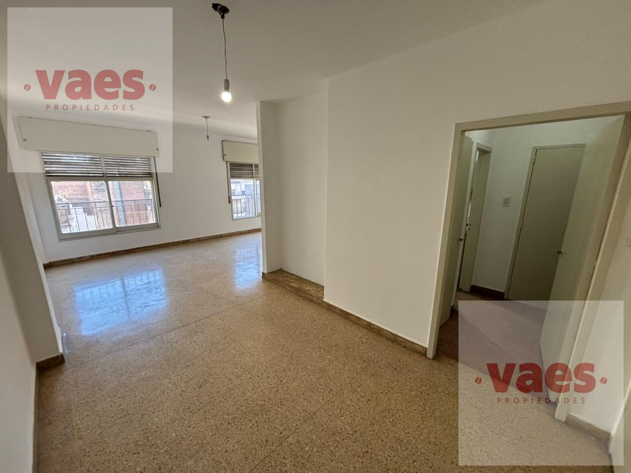 Foto de VENTA – Piso completo de 3 dormitorios con balcón en Nueva Córdoba, imagen 4