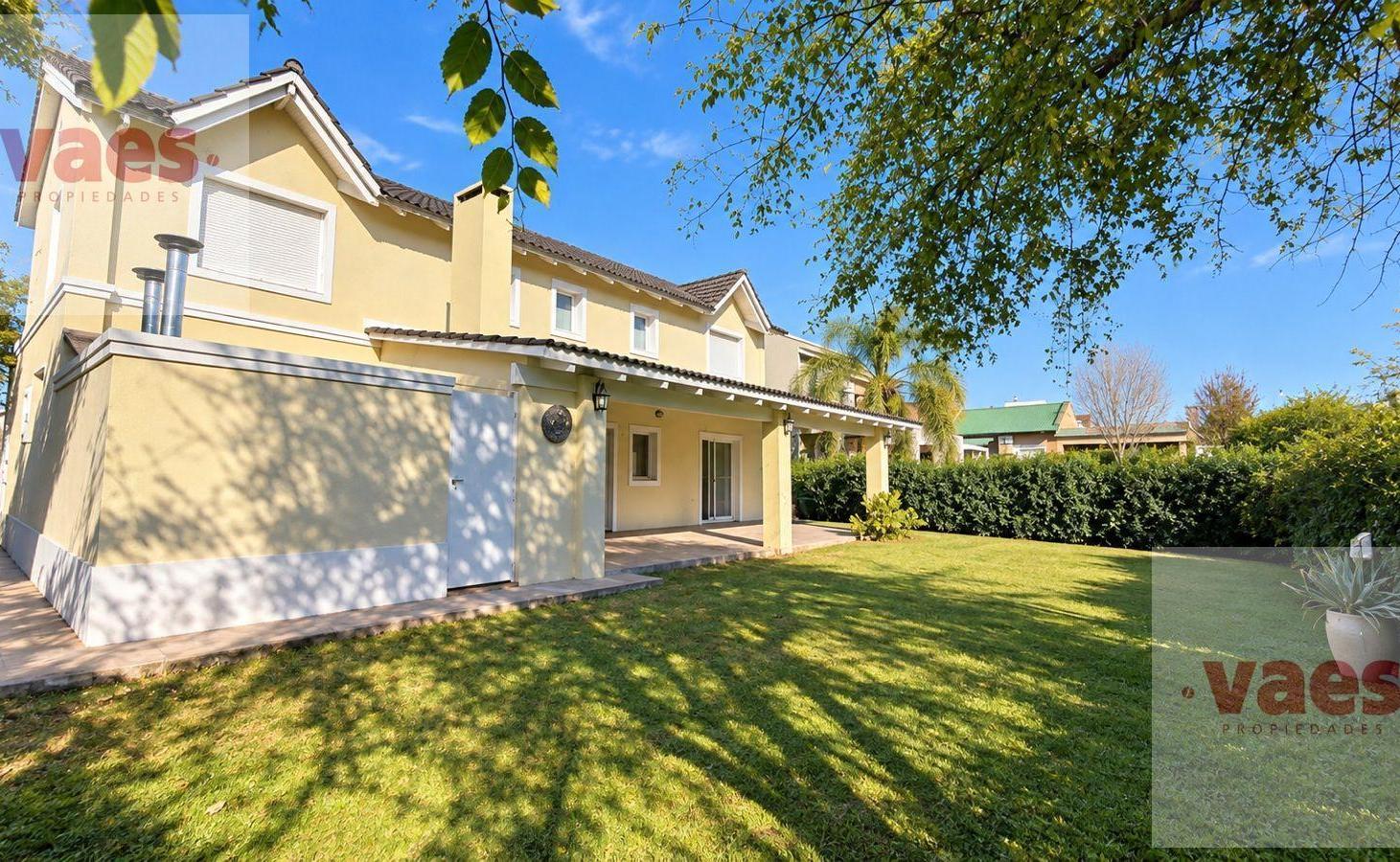 VENTA - Casa de 3 dormitorios en Valle Escondido