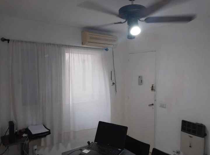 DEPARTAMENTO 1 DORMITORIO AMOEBLADO CON COCHERA OPCIONAL CONTRATOS DESDE 6 A 12 MESES EXPENSAS INCLU 4