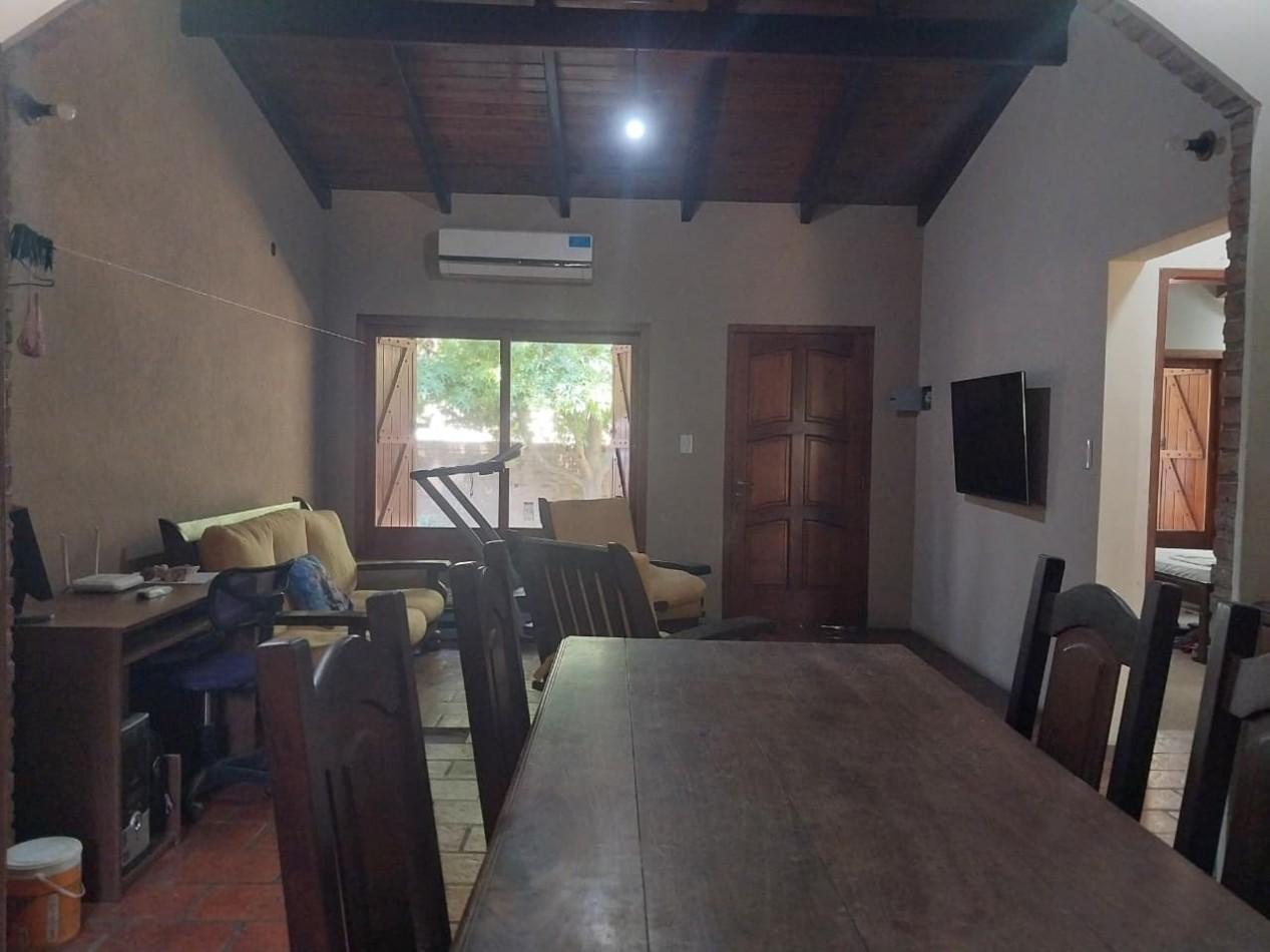 Foto de Casa y consultorio profesional desarrollados sobre una gran fraccion de, imagen 4