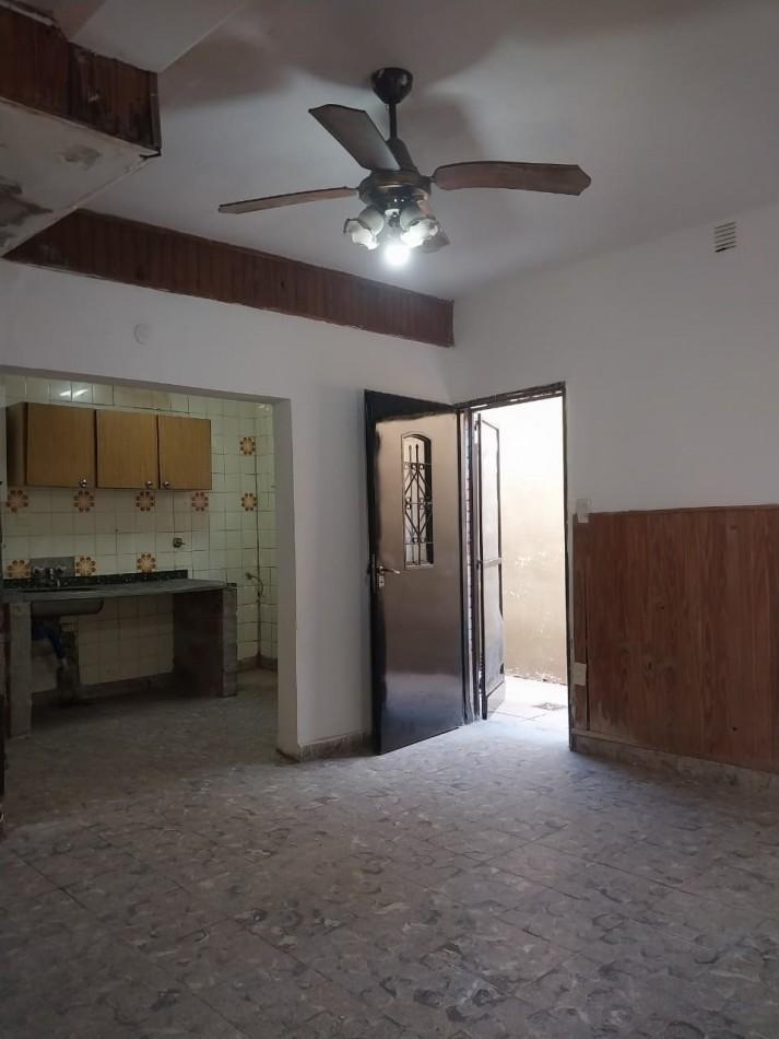Foto de Departamento Interno de Pasillo 3 Dormitorios con Patio y Terraza Zona, imagen 4
