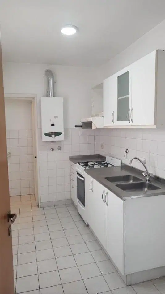 Semipiso al frente 2 dormitorios excelente ubicacion Italia al 1500 4