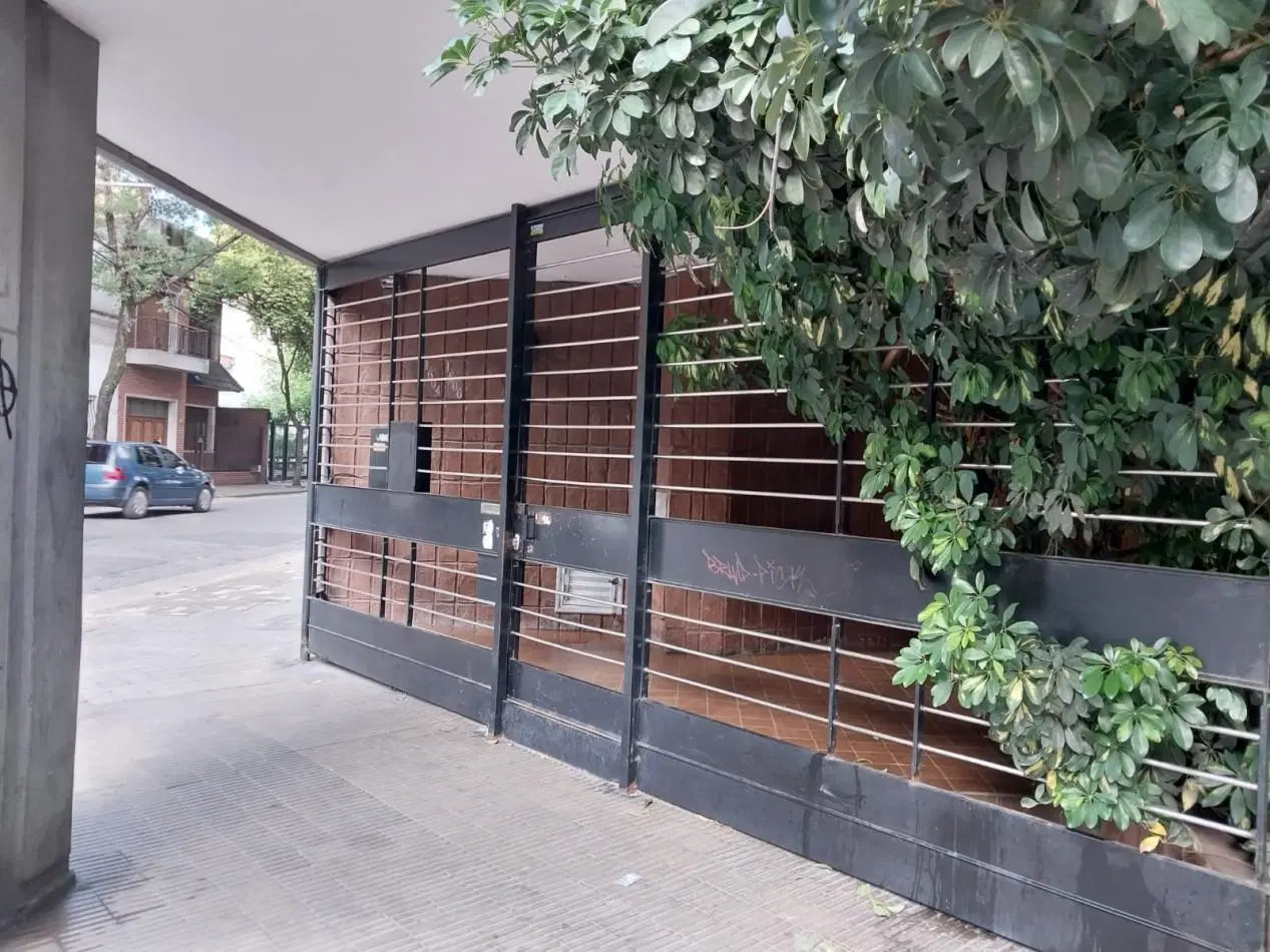 ALQUILER SEMIPISO AL FRENTE 2 DORMITORIOS BARRIO MARTIN ALEM ESQUINA MONTEVIDEO 4