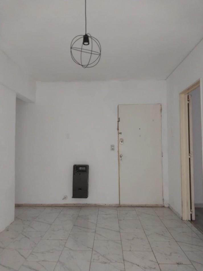 Foto de ALQUILER SEMIPISO AL FRENTE 2 DORMITORIOS BARRIO MARTIN ALEM ESQUINA, imagen 1