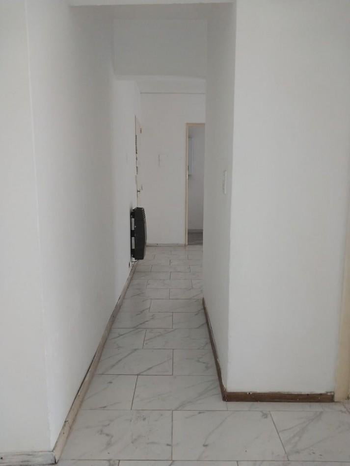 Foto de ALQUILER SEMIPISO AL FRENTE 2 DORMITORIOS BARRIO MARTIN ALEM ESQUINA, imagen 5