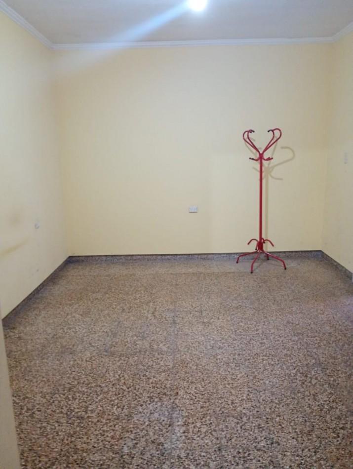 Foto de Departamento interno de Pasillo Unico de 2 Dormitorios con Patio, imagen 3