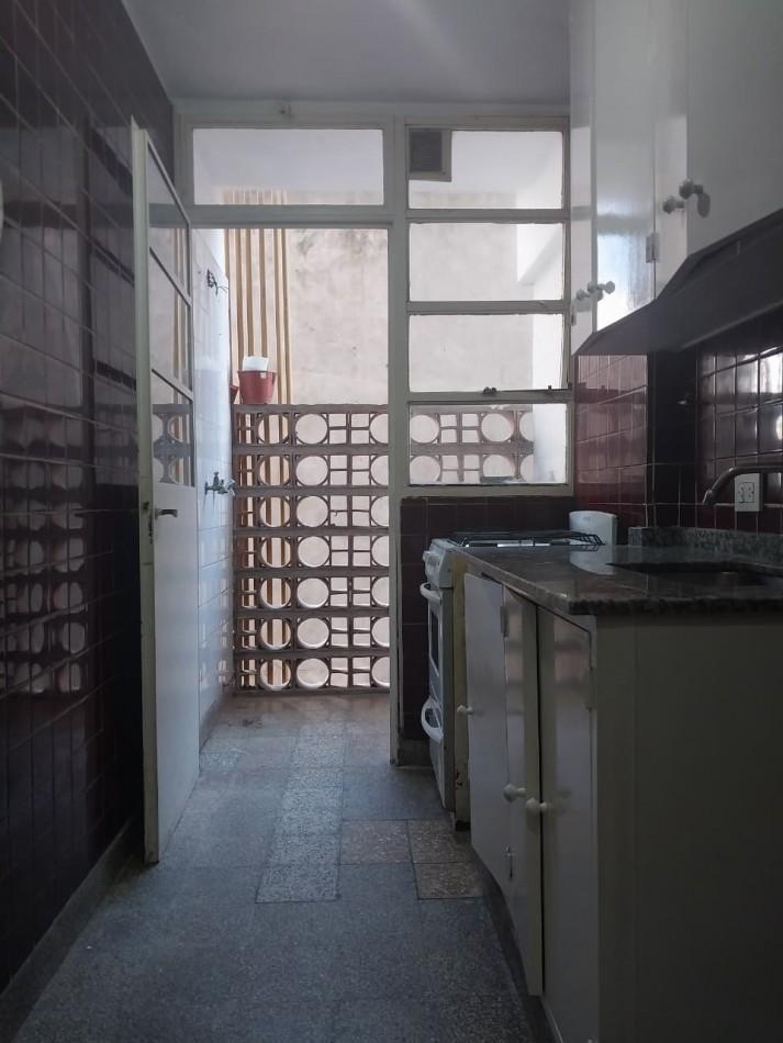 Foto de Departamento amplio al contrafrente 2 dormitorios con placares zona, imagen 4
