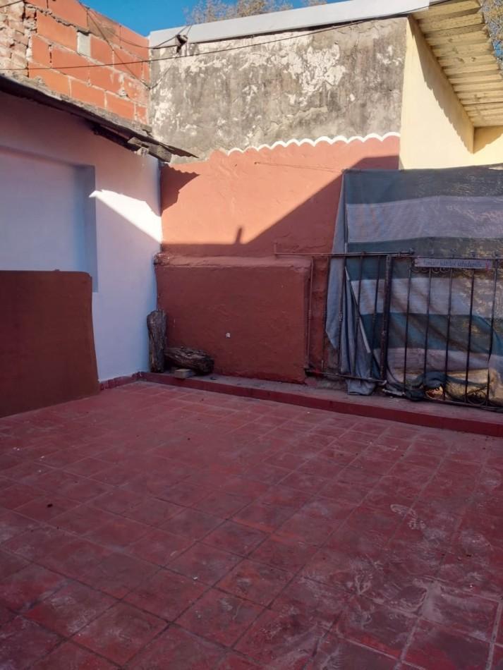 Foto de Departamento interno de pasillo sin expensas 1 dormitorio con patio, imagen 3