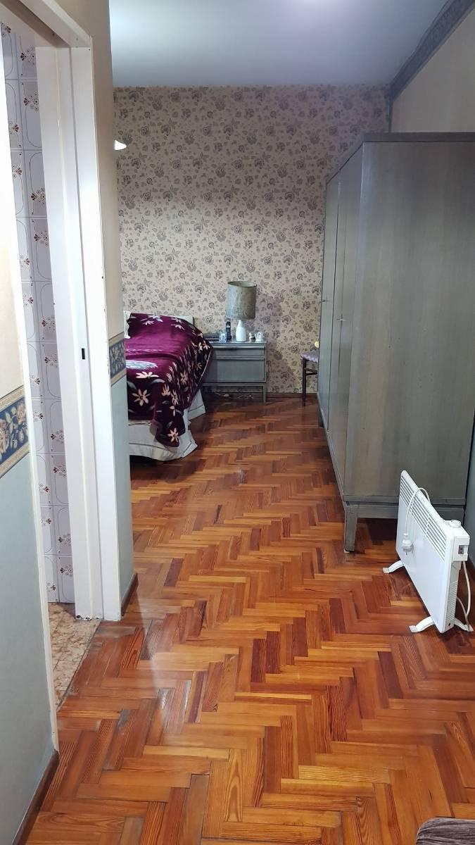 En Venta - Chalet en Lote Propio 1