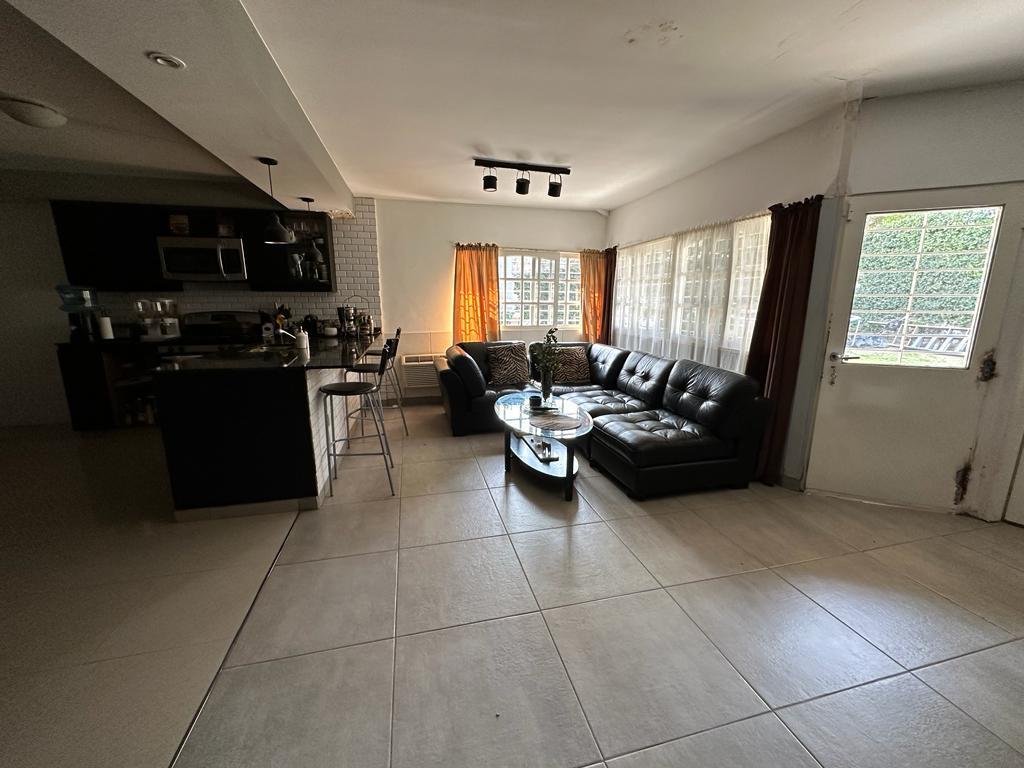 Foto de EN VENTA - CASA AMERICANA 3 AMBIENTES - EL PALOMAR, imagen 3
