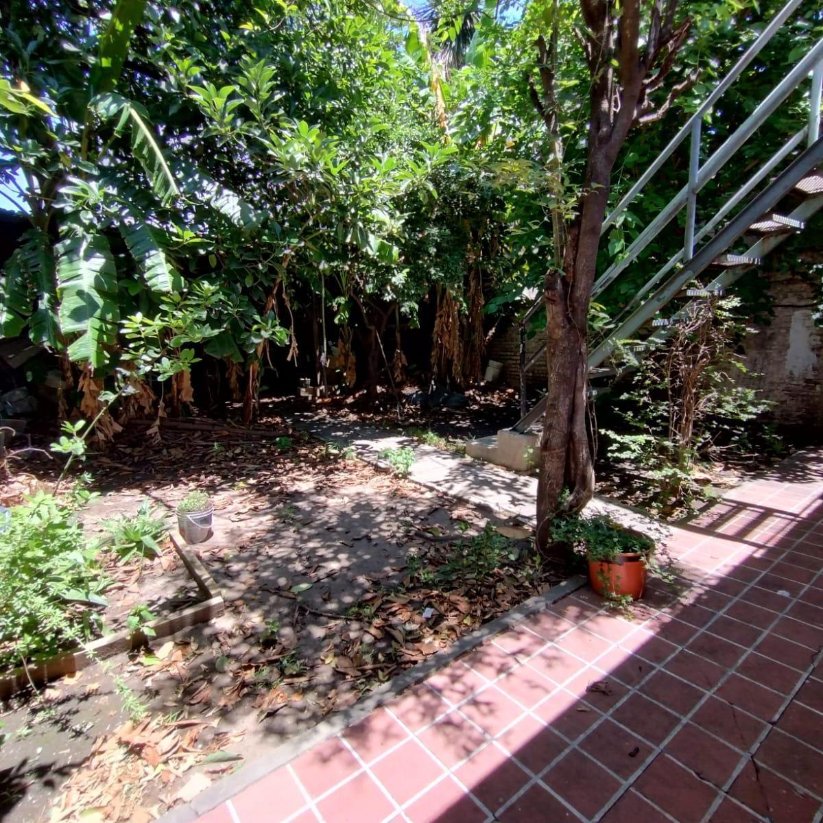En Venta - PH 3 Ambientes con Cochera y Fondo - Moron 3