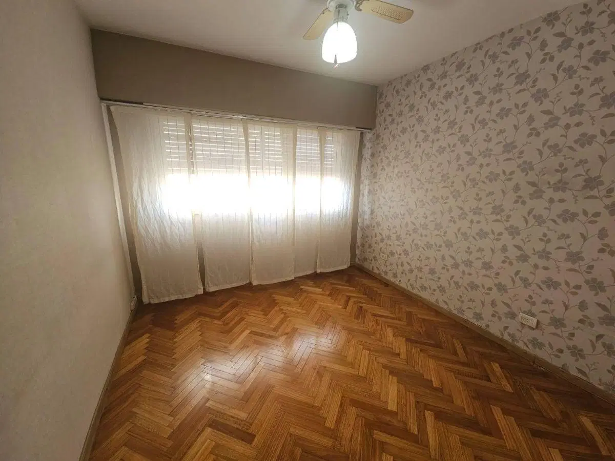 EN ALQUILER - DEPARTAMENTO 2 AMBIENTES RAMOS MEJIA - USO PROFESIONAL 3