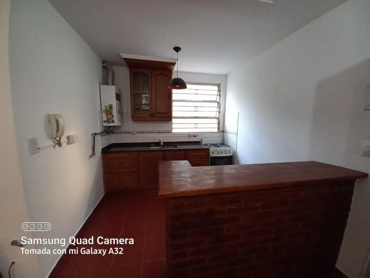 EN ALQUILER - DEPTO 3 AMBIENTES PLANTA BAJA EN ENVION HAEDO NORTE 4