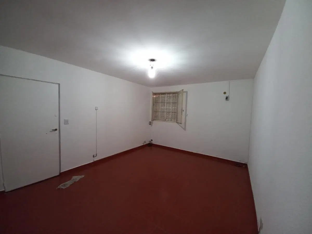 EN ALQUILER - DEPTO 3 AMBIENTES PLANTA BAJA EN ENVION HAEDO NORTE 8