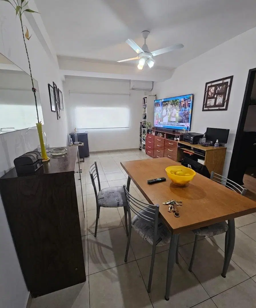EN VENTA -DEPARTAMENTO 2 AMB con COCHERA CUBIERTA - HAEDO NORTE 4