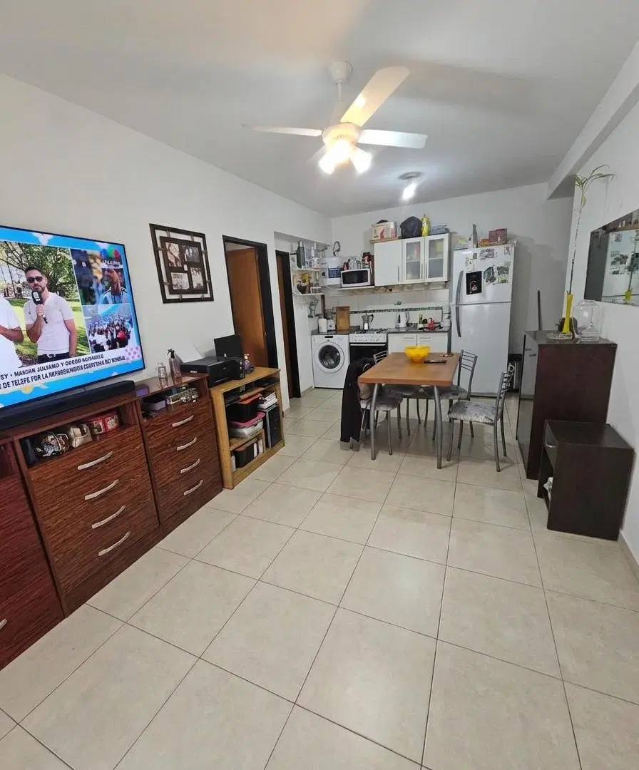 EN VENTA -DEPARTAMENTO 2 AMB con COCHERA CUBIERTA - HAEDO NORTE 2