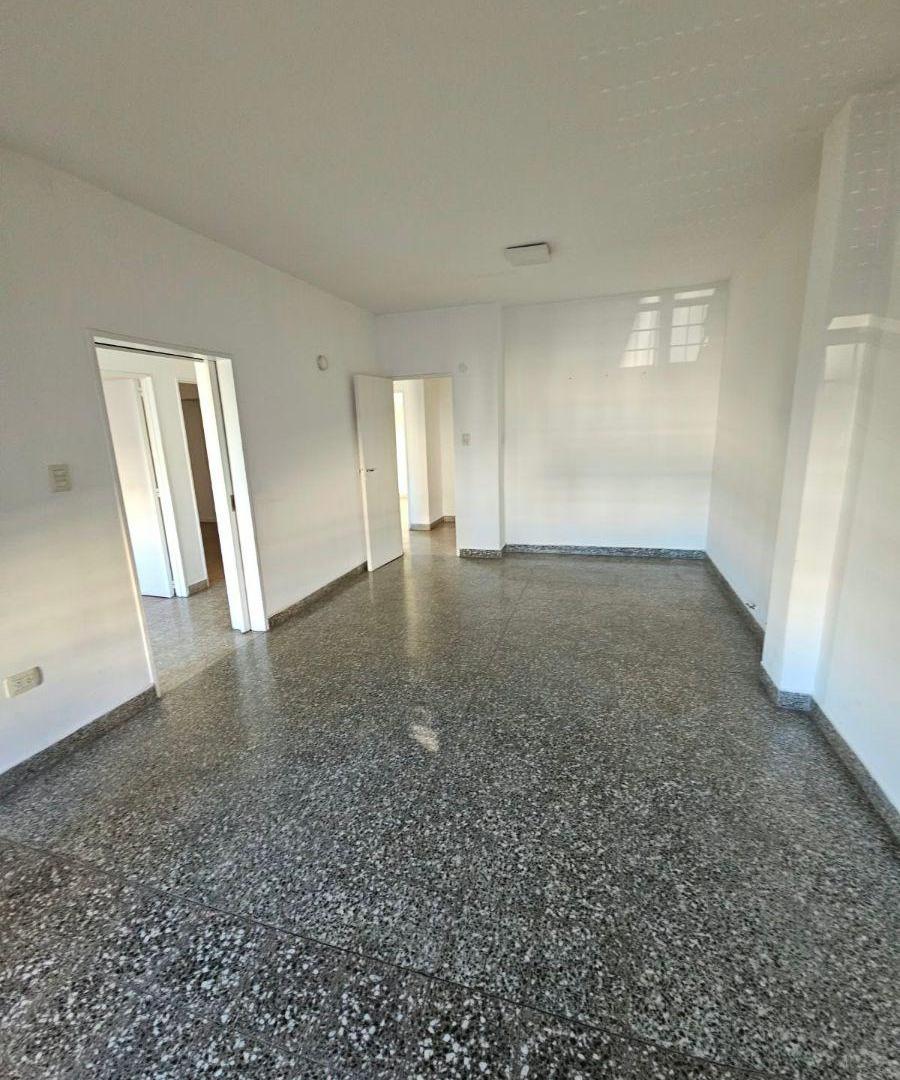 Foto de EN ALQUILER - PH EN PLANTA ALTA 3 AMBIENTES EN PALOMAR, imagen 4
