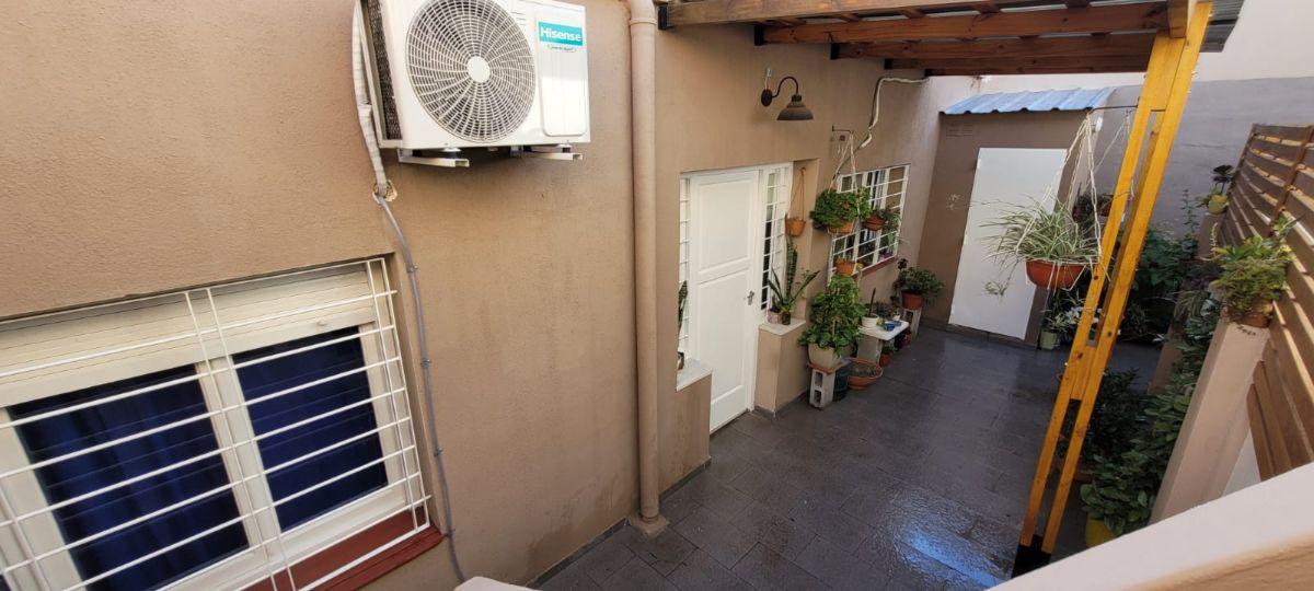 Foto de EN VENTA - PH 2 AMBIENTES INDEPENDIENTE CON PATIO Y TERRAZA, imagen 3