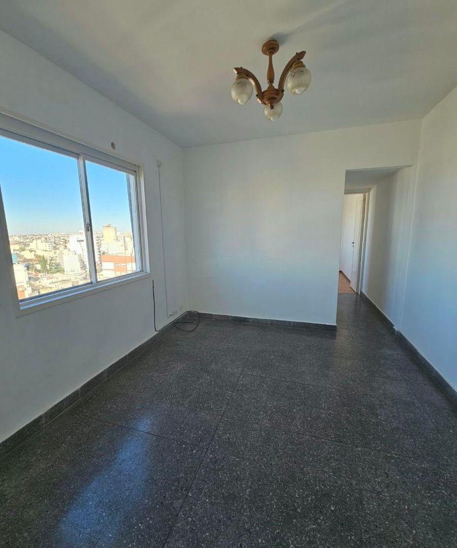 Foto de En Alquiler - Departamento 2 Ambientes en Ramos Mejia, imagen 3
