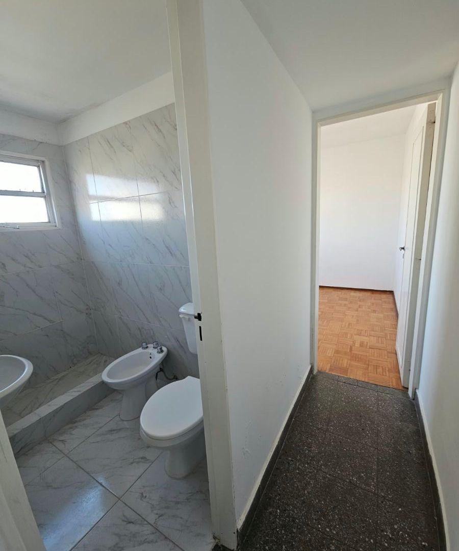 Foto de En Alquiler - Departamento 2 Ambientes en Ramos Mejia, imagen 5