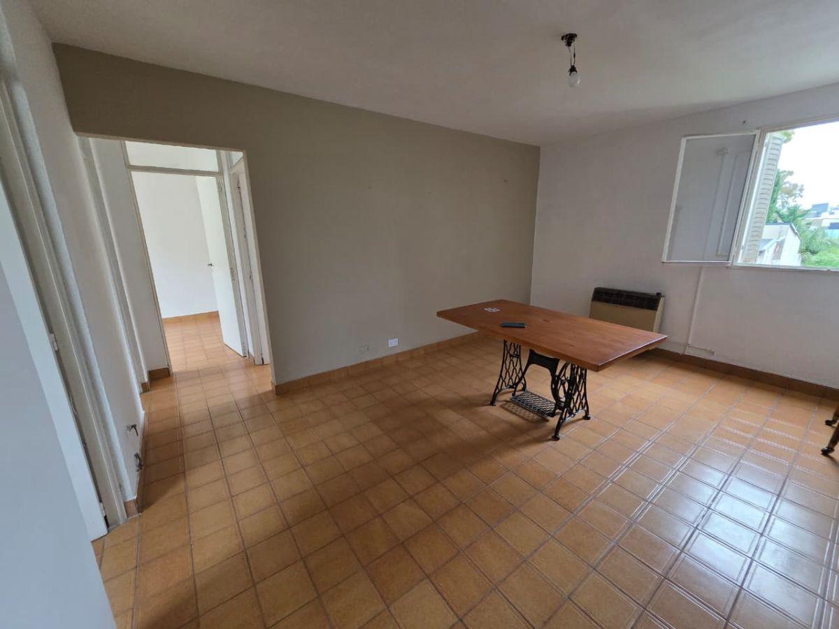 Foto de EN VENTA - DEPARTAMENTO BARRIO ENVION 3 HAEDO NORTE, imagen 3