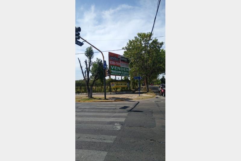 Foto de Lote en Venta en Villa Luzuriaga, imagen 1