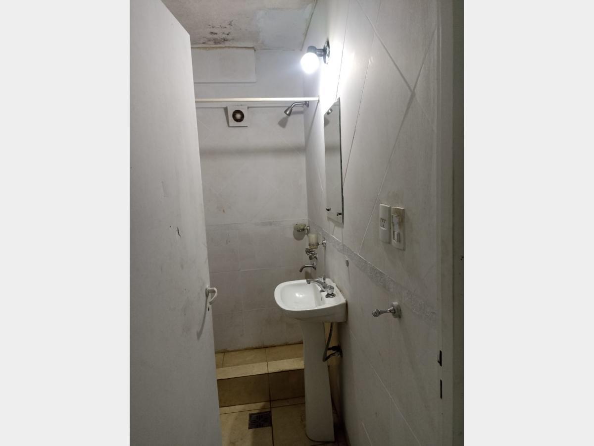 Foto de Departamento en Venta en Isidro Casanova, imagen 5