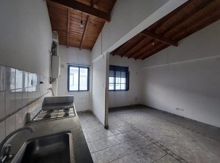 Departamento en Alquiler en San Justo 3