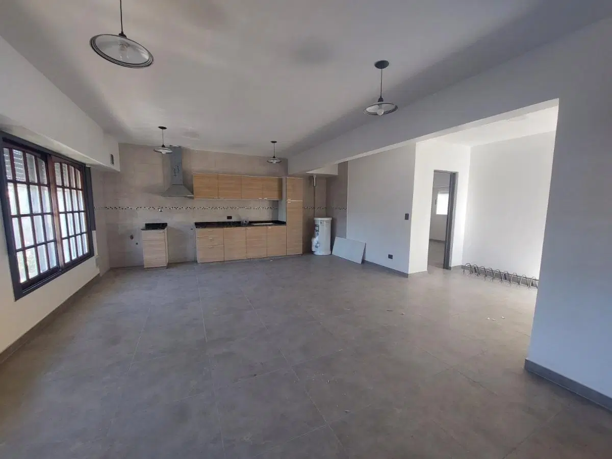 Departamento en Alquiler en San Justo 4