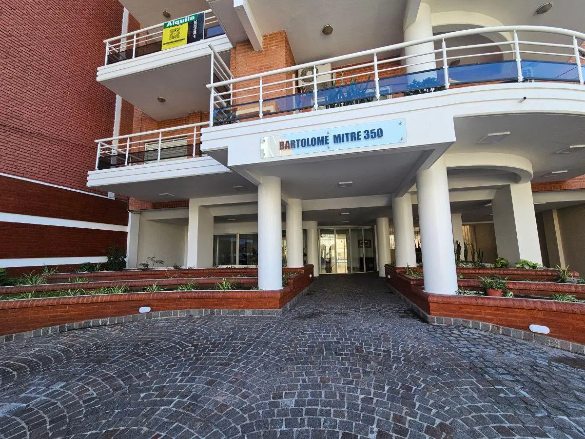 Departamento 2 Ambientes en Alquiler - Edificio con Pileta y Seguridad 5