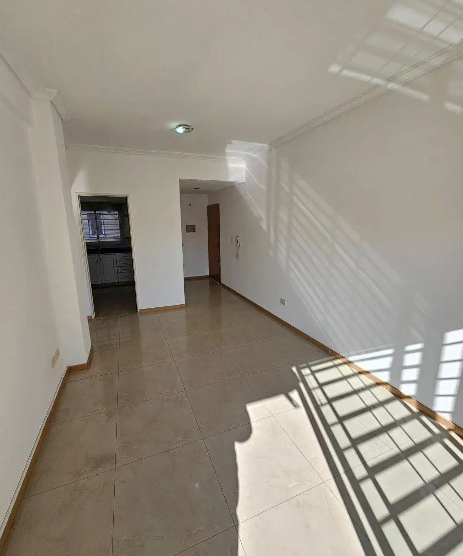 Departamento 2 Ambientes en Alquiler - Edificio con Pileta y Seguridad 1