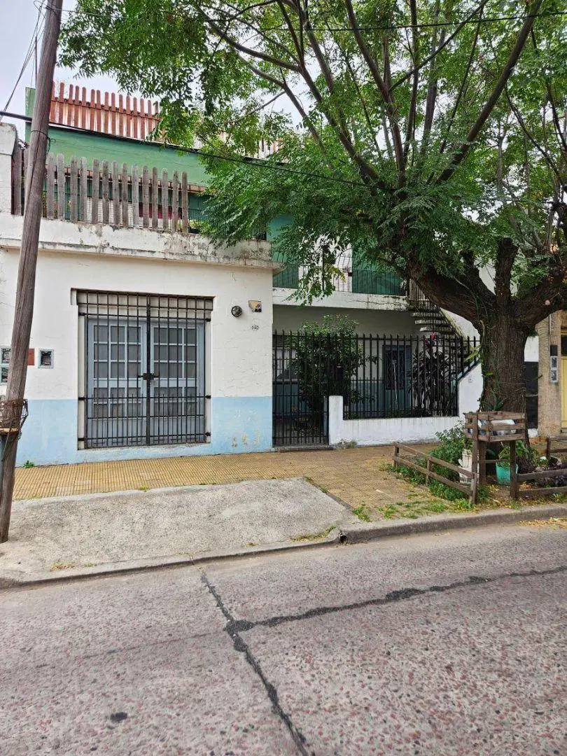 PH 4 Ambientes en Venta con Patio  Posible Local o Cochera  Ciudadela 3