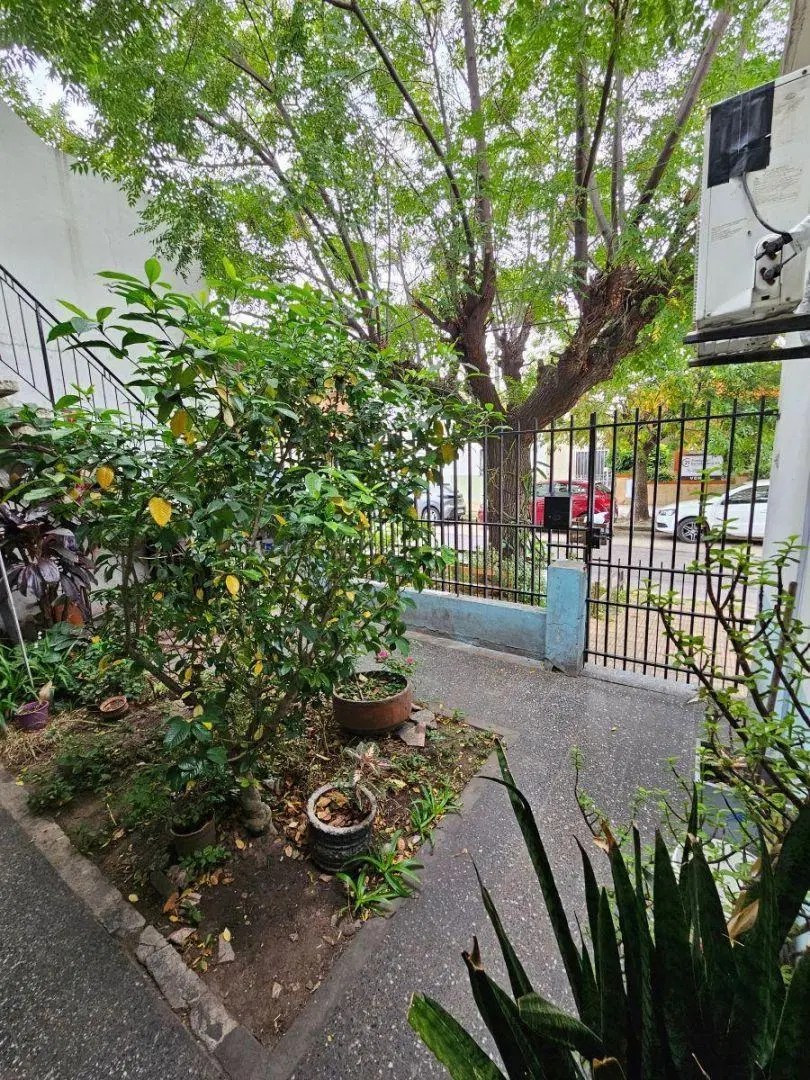PH 4 Ambientes en Venta con Patio Posible Local o Cochera Ciudadela 8