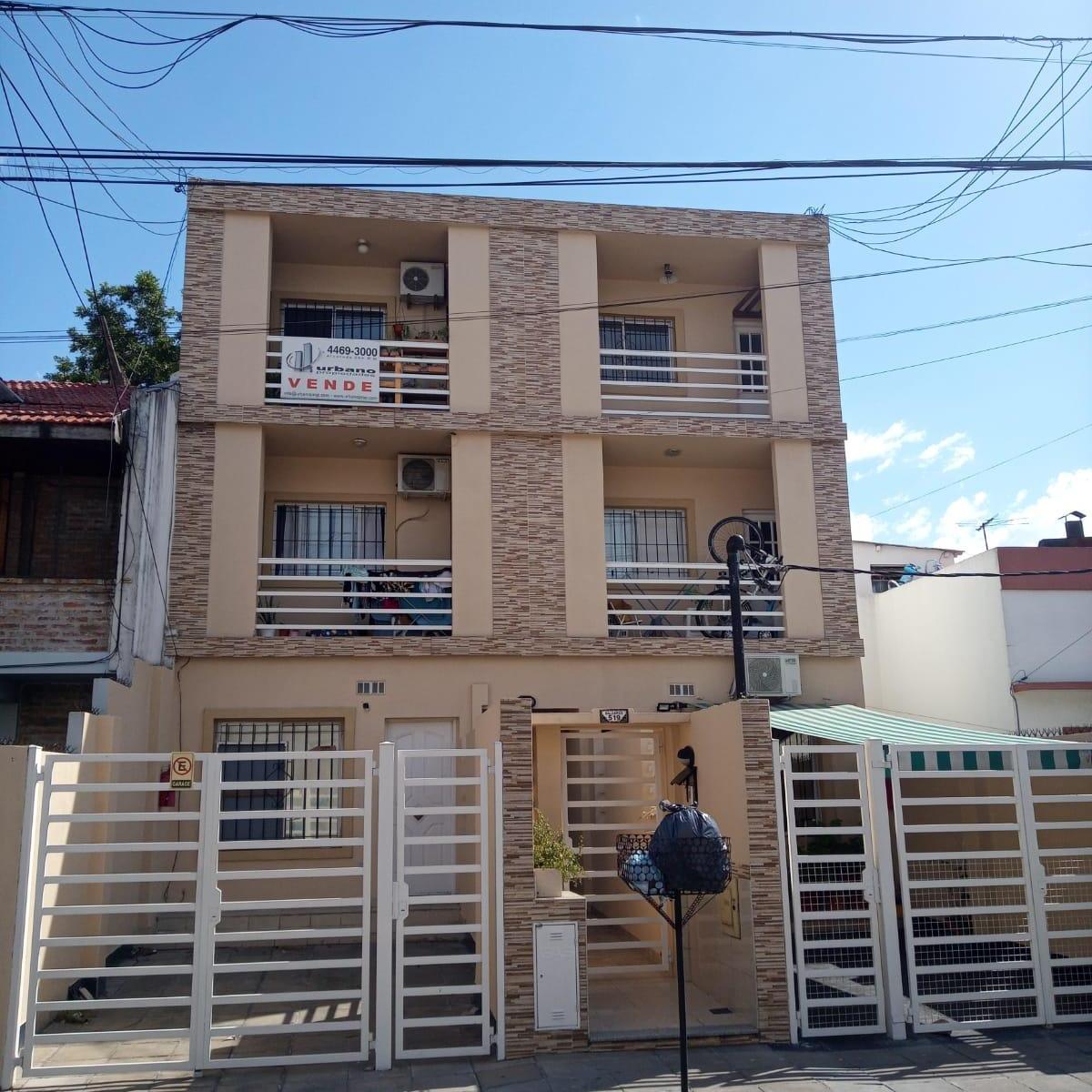 Departamento 2 ambientes con balcón