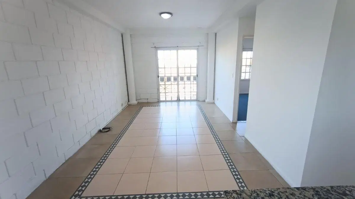 Departamento 2 ambientes con balcón 5