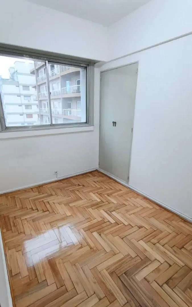 Departamento 4 ambientes con cochera en alquiler - Ramos Mejía 4